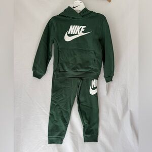 Nike Kids Jogger Sweatpants Hoodie 2 pc set Boys Green